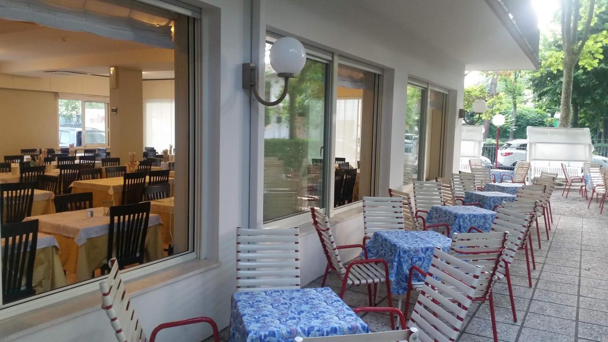 Hotel Irene Riccione Eksteriør bilde