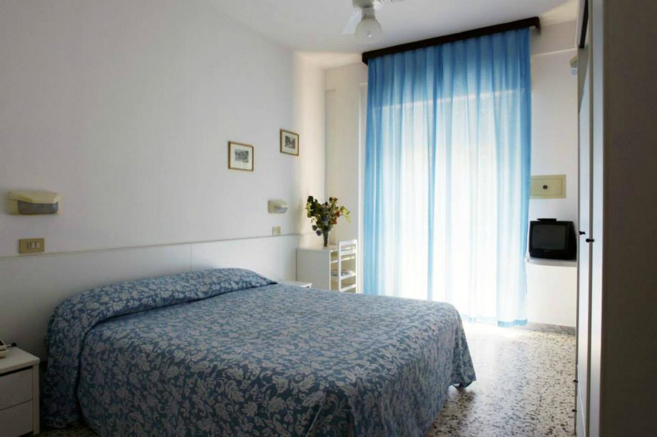 Hotel Irene Riccione Eksteriør bilde